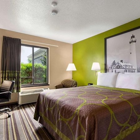 Super 8 By Wyndham Germantown/Milwaukee Hotell Eksteriør bilde