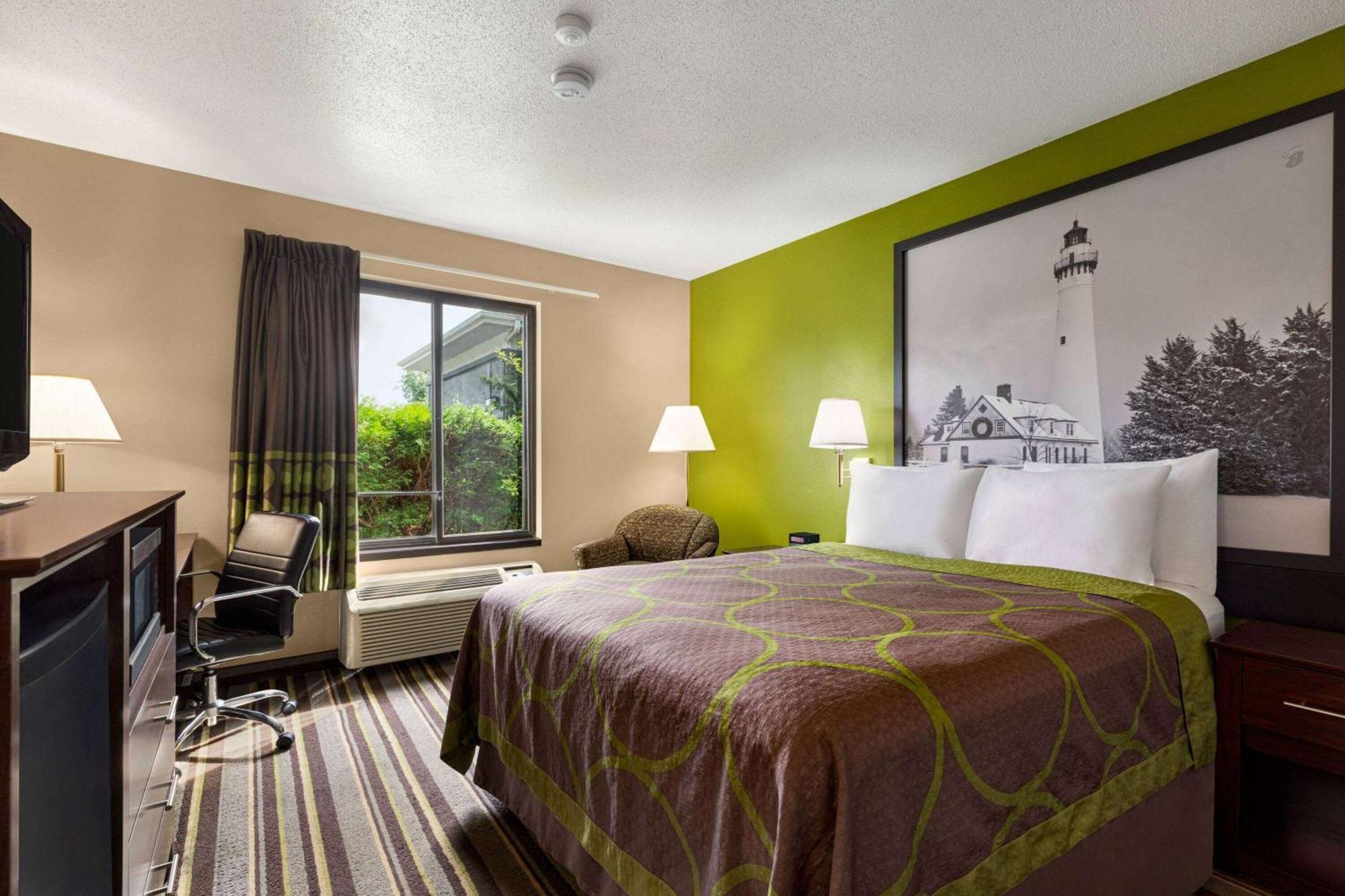 Super 8 By Wyndham Germantown/Milwaukee Hotell Eksteriør bilde